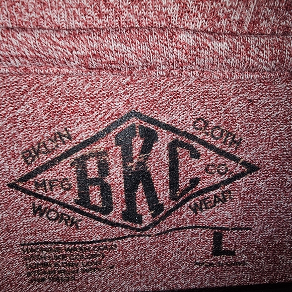 BKC Brooklyn Cloth Men's T-Shirt Red V-Neck Short Sleeve Pocket Size L - Picture 3 of 10